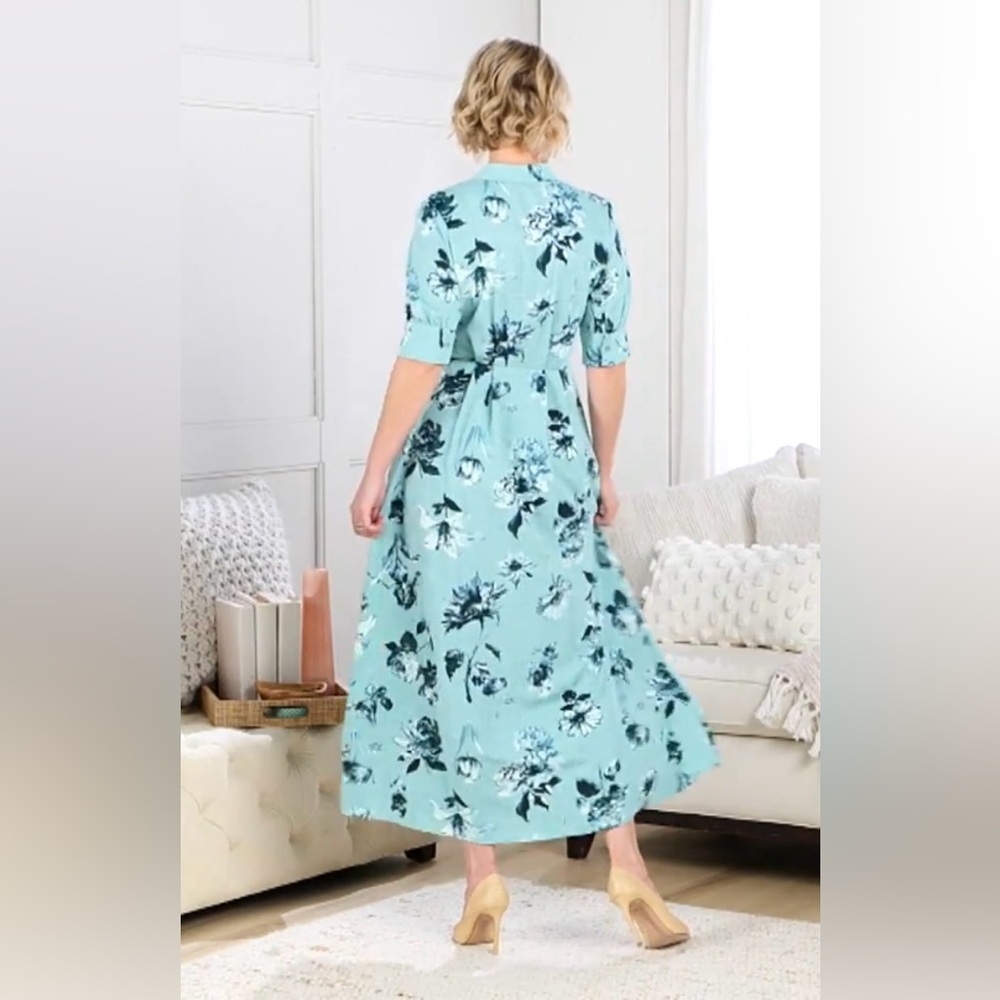 BEAUTIFUL by Lawrence Zarian Printed Faux
Wrap Front Dress - Picture 7 of 11